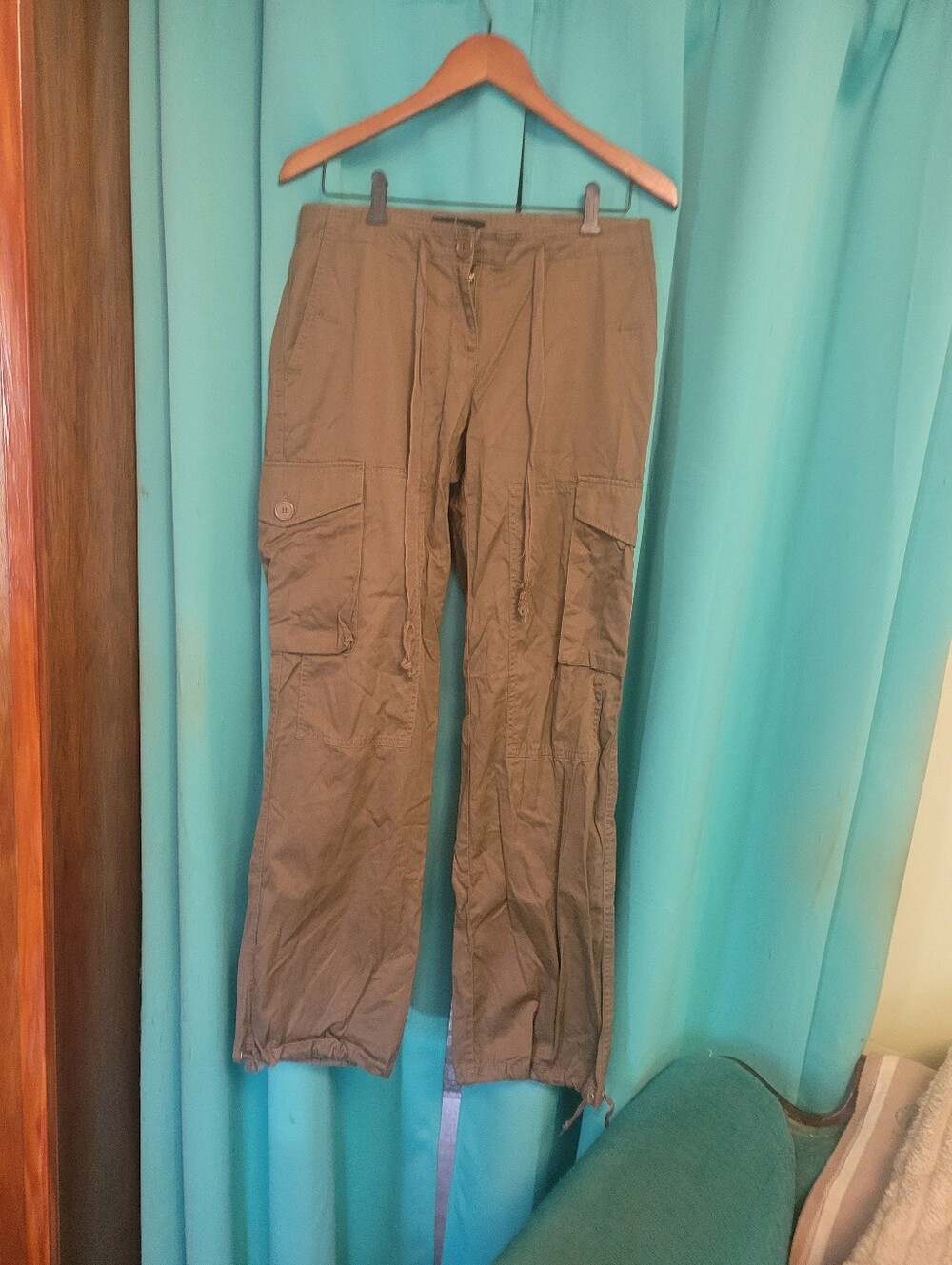 Women's Olive Cargo Pants - Classic Utility Style Size 6